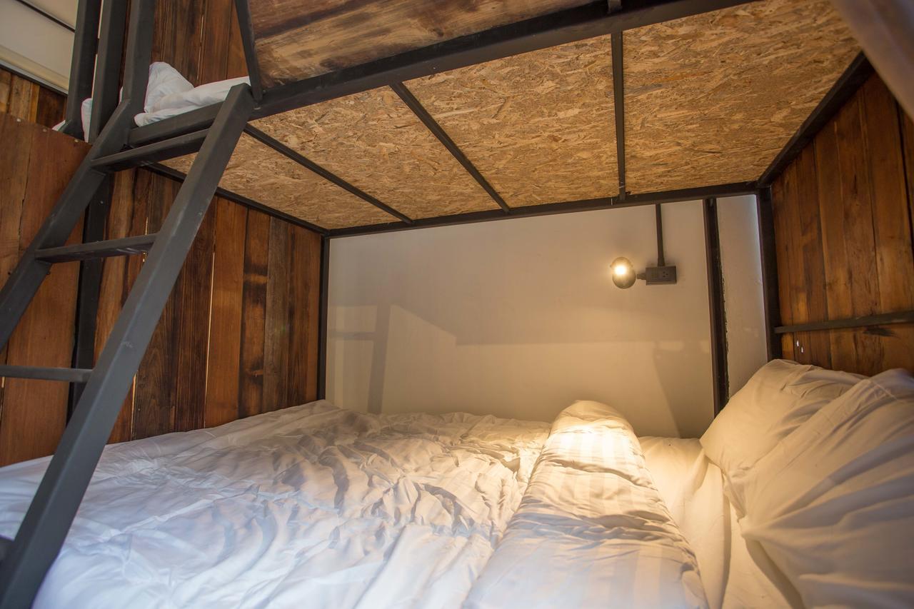 Sleep With You - Hatch Co-Living And Co-Working Space Chiang Mai Exterior foto
