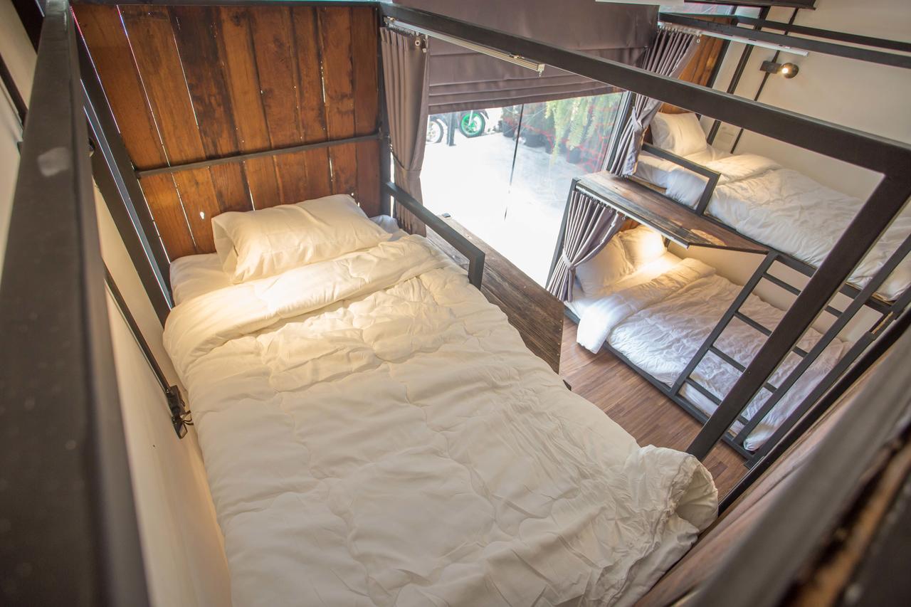 Sleep With You - Hatch Co-Living And Co-Working Space Chiang Mai Exterior foto