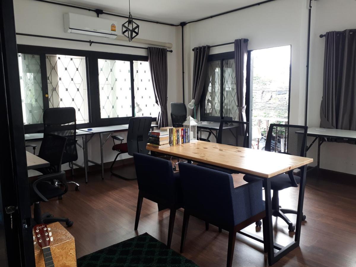 Sleep With You - Hatch Co-Living And Co-Working Space Chiang Mai Exterior foto